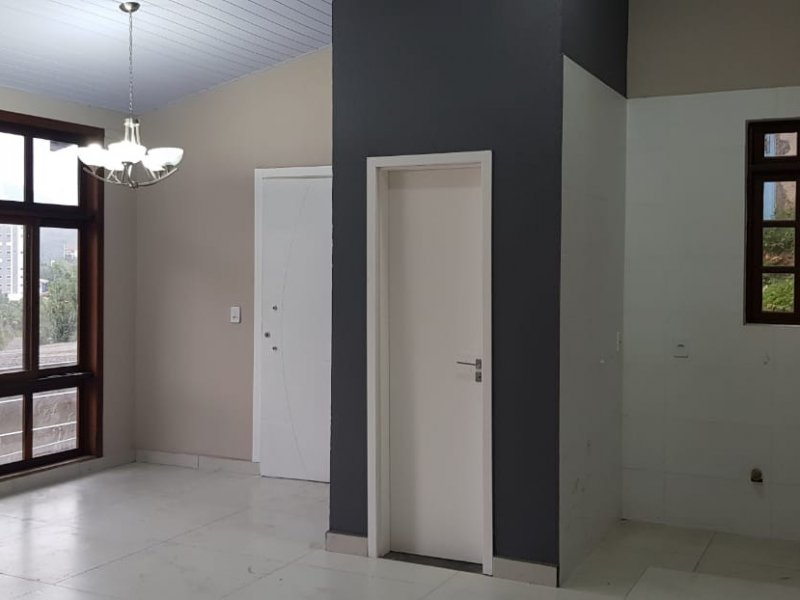 Casa à venda Ponta Aguda com 112m² e 3 quartos por R$ 350.000 - 1955818185-ae8a6814-ae93-4e21-96e5-0e7d83e4369a.jpeg