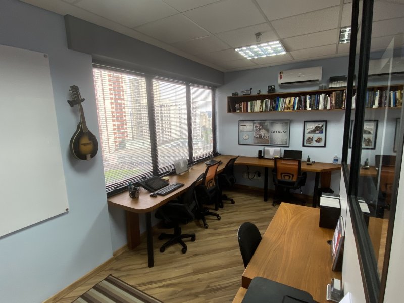 Comercial à venda Vila Cordeiro com 118m² e  quartos por R$ 1.300.000 - 9129131-img-4765.JPG