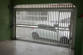 1156915089-4.jpg