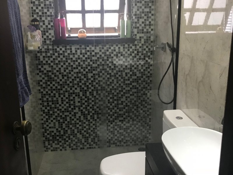 Casa à venda Jardim Piqueroby com 140m² e 3 quartos por R$ 798.000 - 1101887196-26-wc-sup.jpg