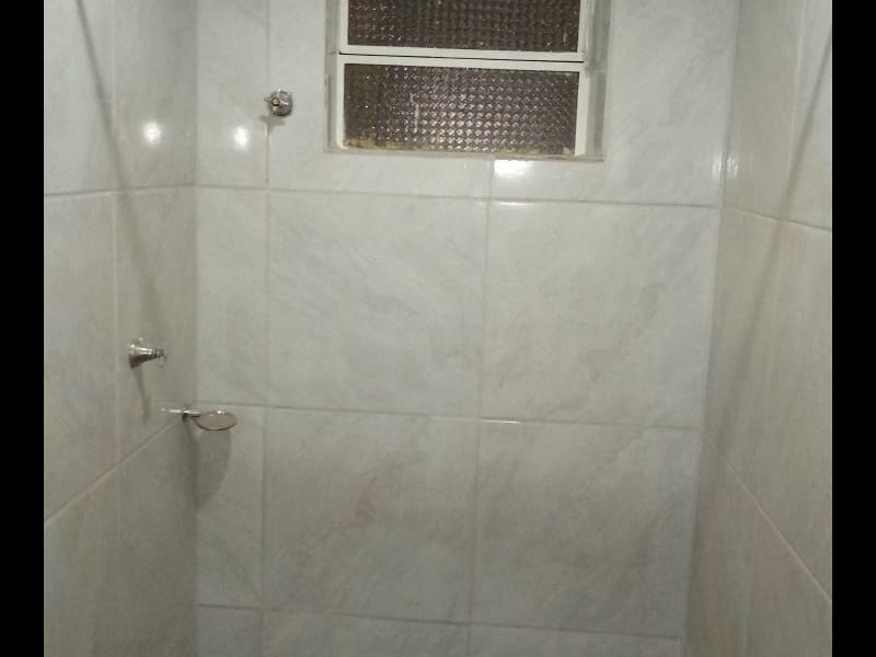 Apartamento à venda Rubem Berta com 36m² e 1 quarto por R$ 110.000 - 304934999-apt-deia-foto-banheiro1.jpeg
