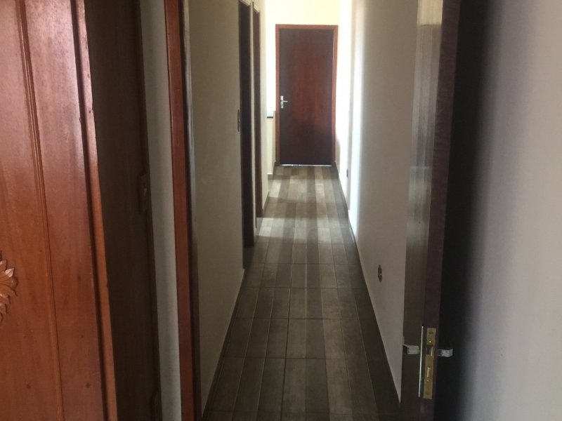 Casa à venda Jardim Santo Elias com 199m² e 3 quartos por R$ 925.000 - 237258158-cdc3b238-3a63-4338-9275-07367fec757f.jpeg