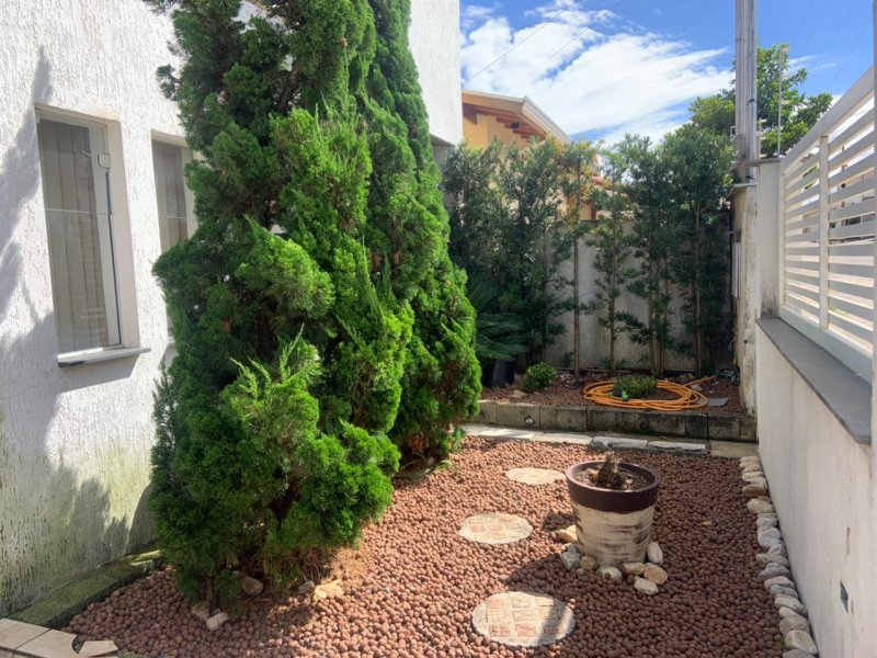 Casa à venda Jardim Vitória com 207m² e 3 quartos por R$ 580.000 - 1113368677-8-jardim-da-frente-2.JPG