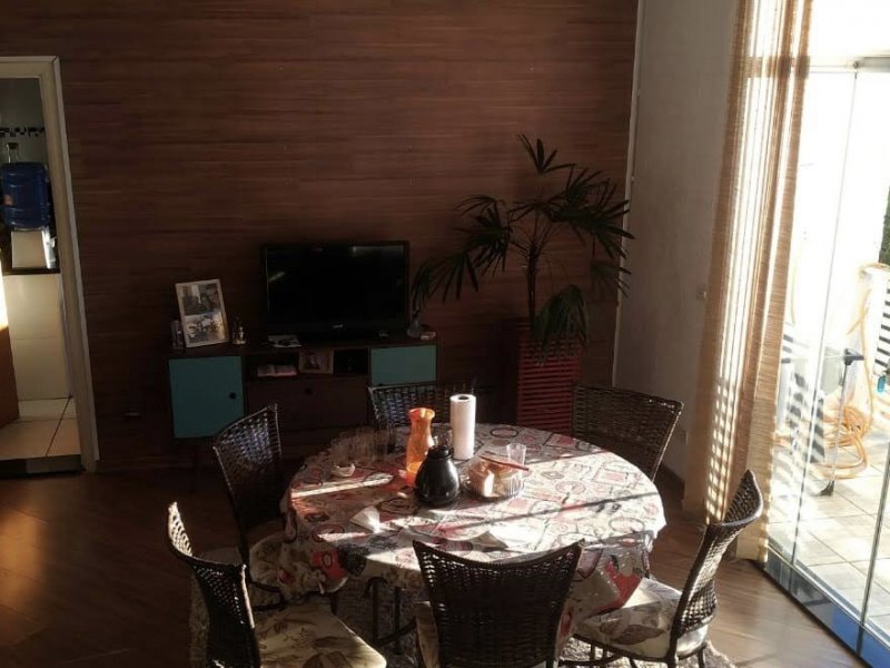 Casa à venda Jardim Vitória com 207m² e 3 quartos por R$ 580.000 - 127393739-14-sala-de-jantar-2.jpg