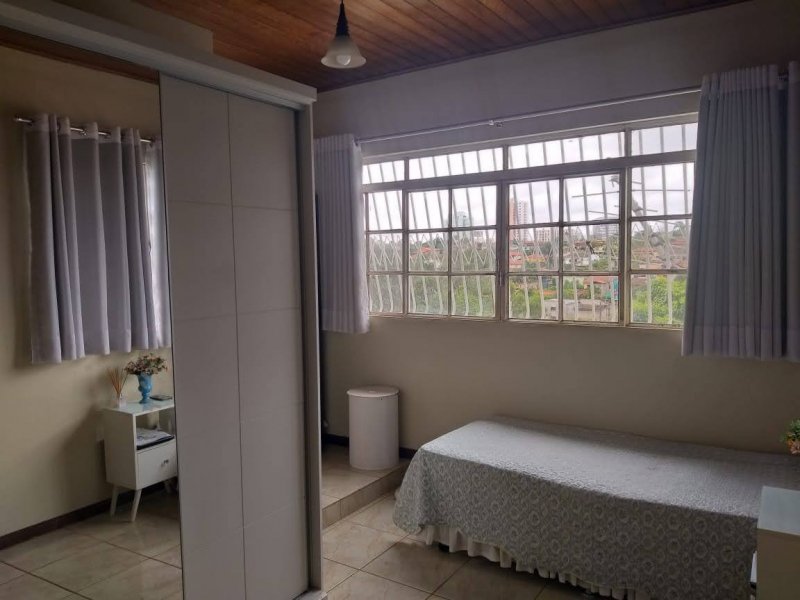 imóvel com 220m² - VICENTE PIRES - Brasília