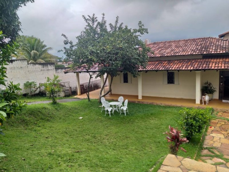 imóvel com 220m² - VICENTE PIRES - Brasília