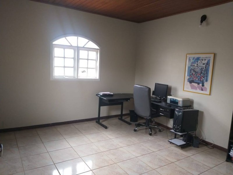 imóvel com 220m² - VICENTE PIRES - Brasília