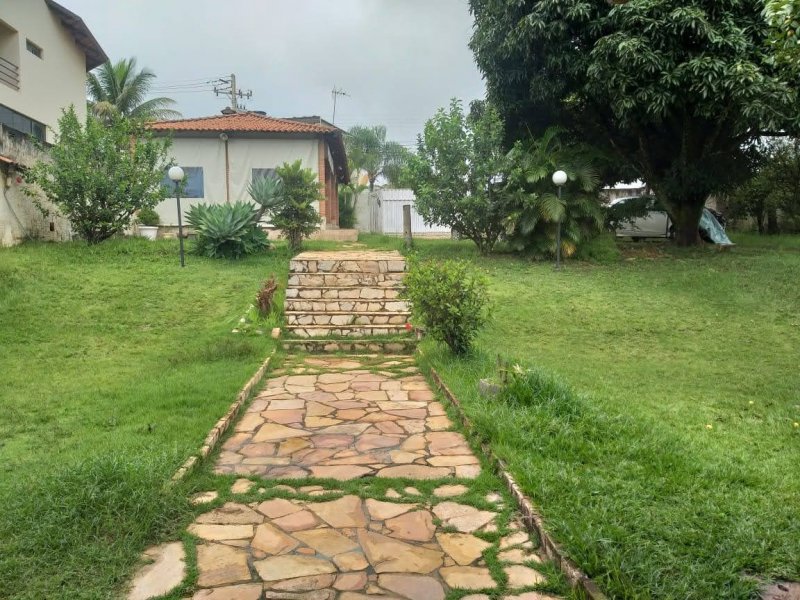 imóvel com 220m² - VICENTE PIRES - Brasília