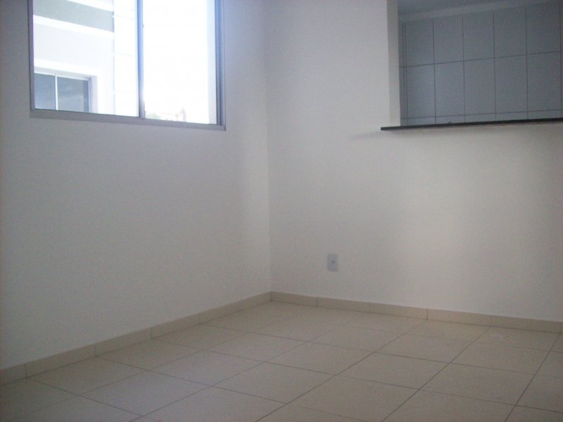 Apartamento à venda Camargos com 60m² e 2 quartos por R$ 180.000 - 1403490033-03-sala.jpg