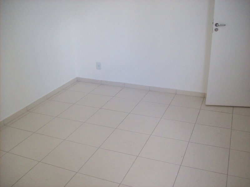 Apartamento à venda Camargos com 60m² e 2 quartos por R$ 180.000 - 485906032-01-sala.jpg