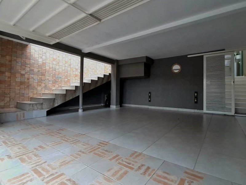 Casa à venda Rudge Ramos com 166m² e 2 quartos por R$ 745.000 - 552105513-003.jpeg