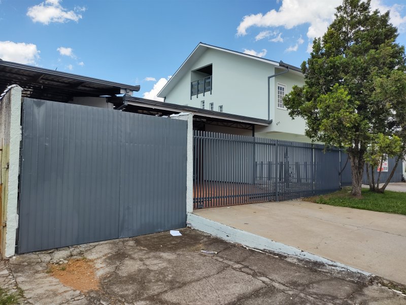 Casa à venda Novo Mundo com 230m² e 3 quartos por R$ 940.000 - 1542192091-inbound1950305078733912506.jpg