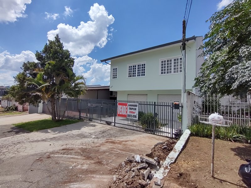 Casa à venda Novo Mundo com 230m² e 3 quartos por R$ 940.000 - 1551139887-inbound9190446203191346466.jpg
