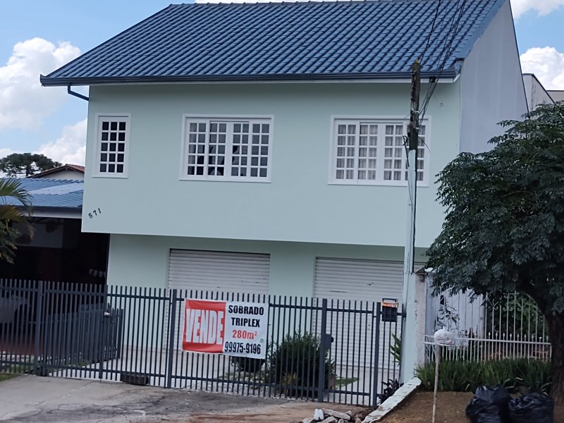Casa à venda Novo Mundo com 230m² e 3 quartos por R$ 940.000 - 1779113929-inbound1048461887386449725.jpg