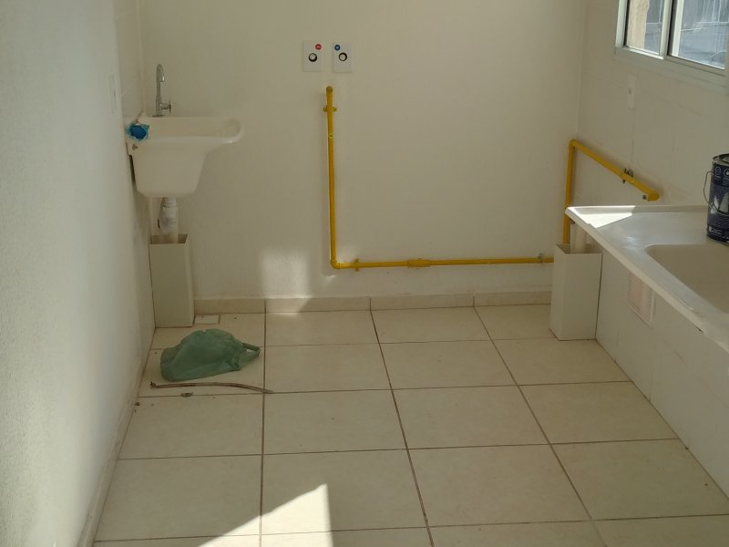 Apartamento para alugar Santa Cruz com 42m² e 2 quartos por R$ 650 - 1940333907-20210221-083211.jpg