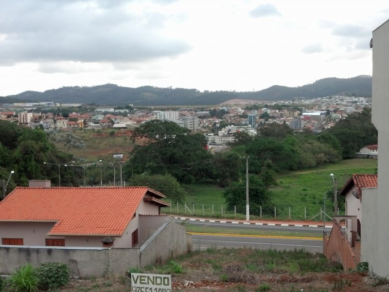 imóvel com 300m² - Jardim Santa Rita de Cassia - Bragança Paulista