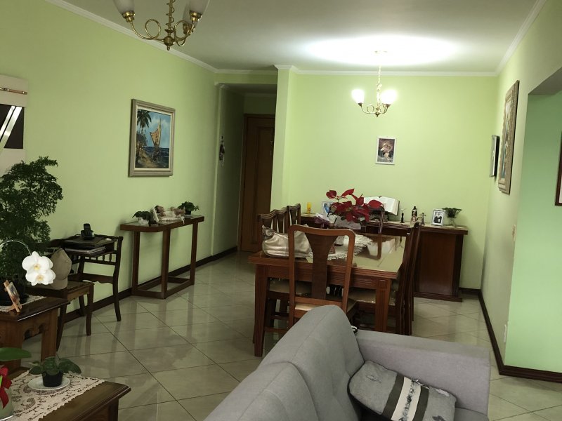 Apartamento à venda Centro com 240m² e 4 quartos por R$ 980.000 - 1305562221-aed75853-169e-472c-b876-941d53f80b71.jpeg