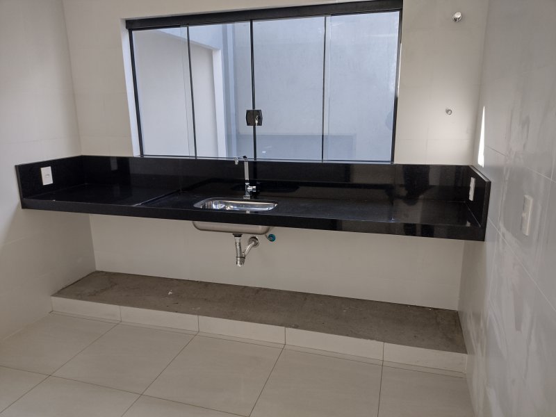 Casa à venda Centro com 99m² e 3 quartos por R$ 390.000 - 1575826175-img-20220520-094142619-hdr.jpg