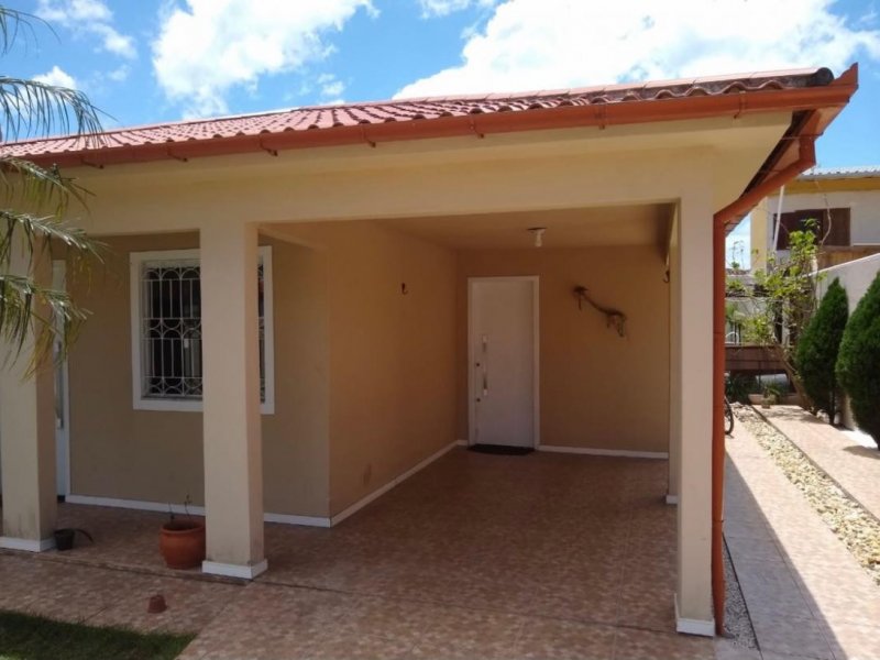 Casa à venda Ingleses do Rio Vermelho com 157m² e 3 quartos por R$ 590.000 - 1855122469-097330f1-867b-4586-984b-6f8c7c841f5f.jpeg