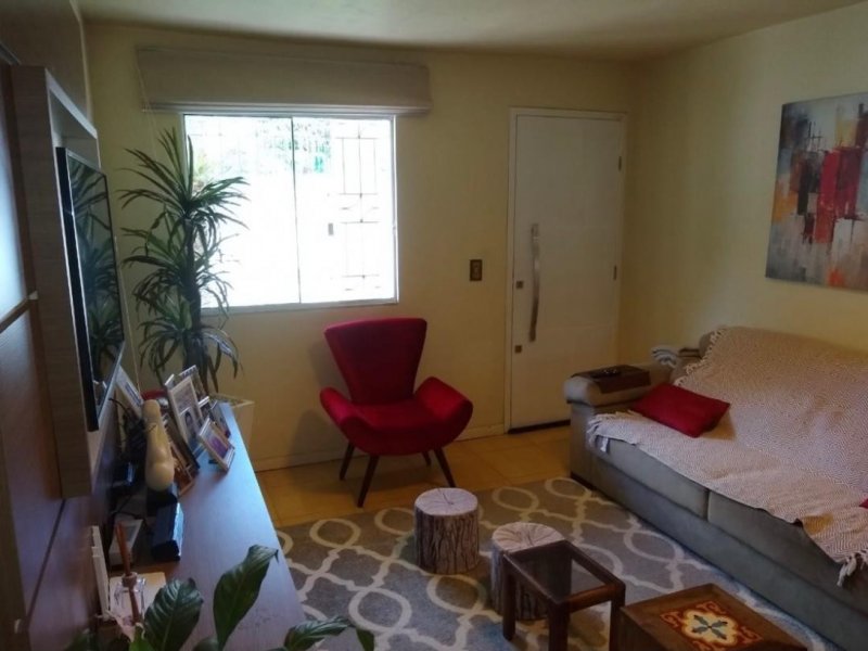 Casa à venda Ingleses do Rio Vermelho com 157m² e 3 quartos por R$ 590.000 - 1964797559-1394bfb3-7a43-45ef-99ef-12e265dc100d.jpeg