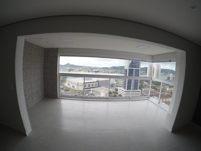 Apartamento à venda Ponta da Praia com 111m² e 3 quartos por R$ 900.000 - 681357370-gopr7832.JPG