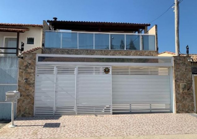 imóvel com 225m²