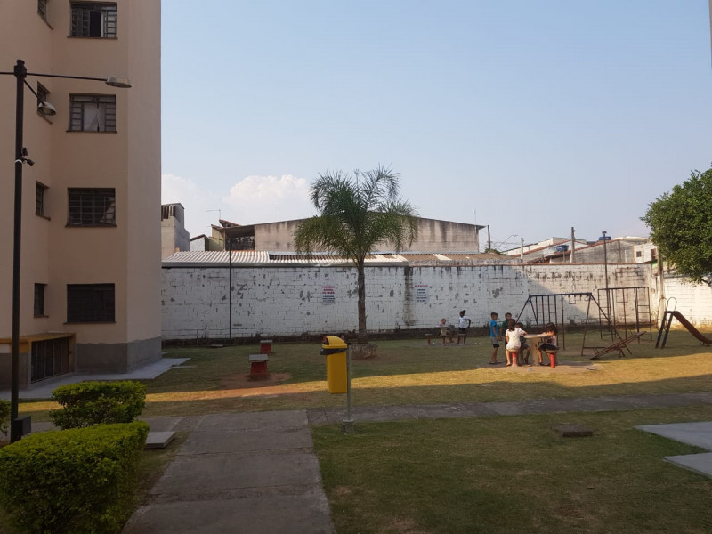 Apartamento à venda Jardim Marica com 50m² e 2 quartos por R$ 160.000 - 1385419743-img-20220105-wa0050.jpg
