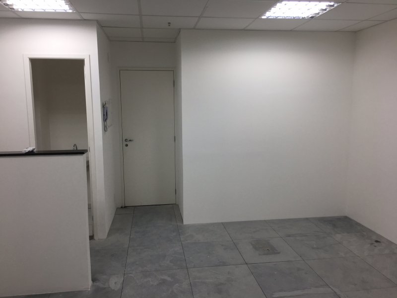 Comercial à venda Vila Prudente com 31m² e  quartos por R$ 300.000 - 1581340991-img-1442.JPG