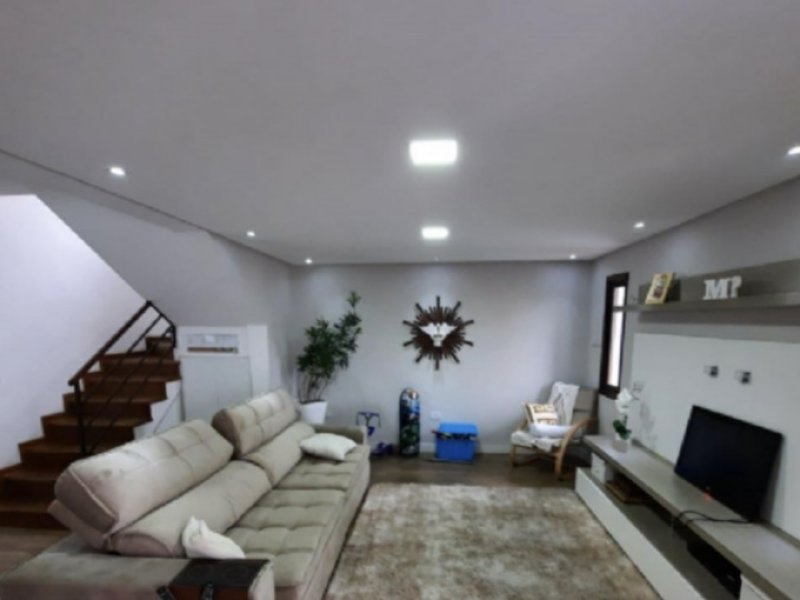 Casa à venda Parque Novo Oratório com 300m² e 4 quartos por R$ 1.300.000 - 702835994-b5336853-5a48-400d-9d66-18f3bd81535a.jpeg