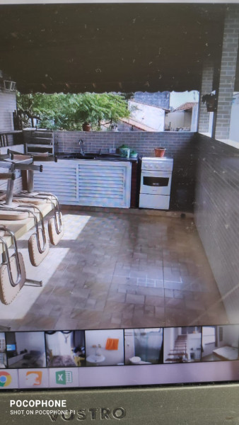 Casa à venda Jardim Adelfiore com 150m² e 3 quartos por R$ 500.000 - 829719041-area-da-churrasqueira.jpg