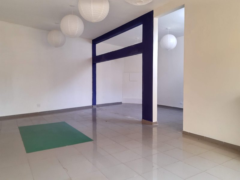 Casa à venda Sumaré com 330m² e 4 quartos por R$ 3.500 - 1062999955-sala5.jpg