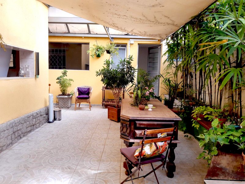 Casa à venda Sumaré com 330m² e 4 quartos por R$ 3.500 - 1200747656-area-jardim-interno.jpg
