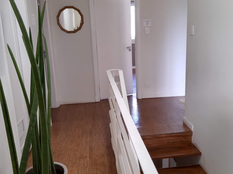 Casa à venda Sumaré com 330m² e 4 quartos por R$ 3.500 - 1416067721-corredor-superior2.jpg