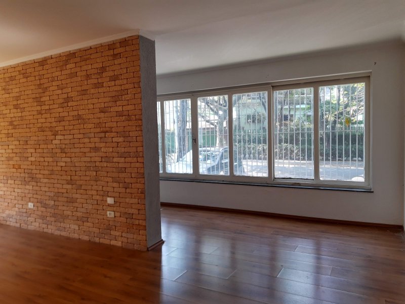 Casa à venda Sumaré com 330m² e 4 quartos por R$ 3.500 - 623751988-sala1.jpg