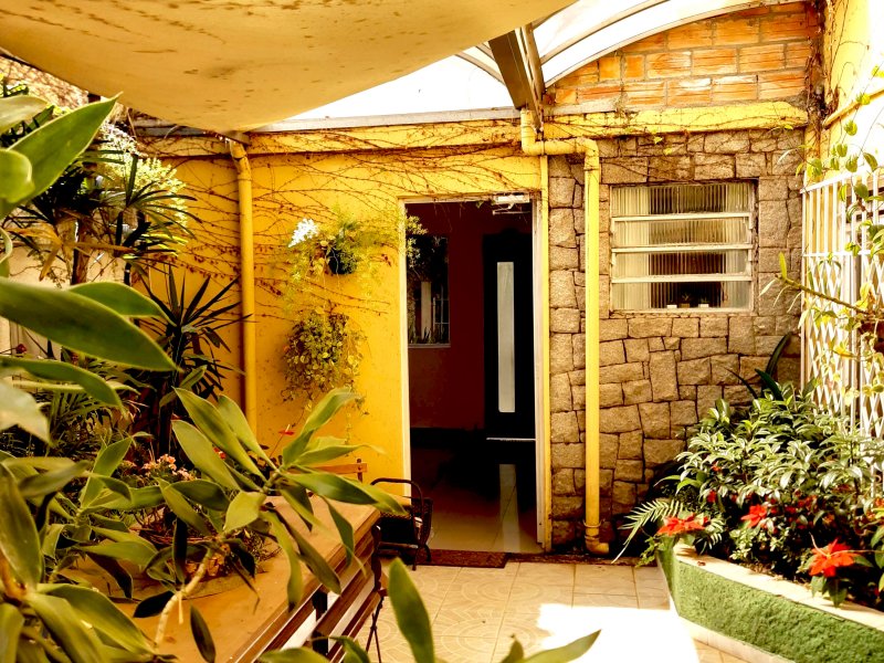 Casa à venda Sumaré com 330m² e 4 quartos por R$ 3.500 - 961179368-area-externa.jpg