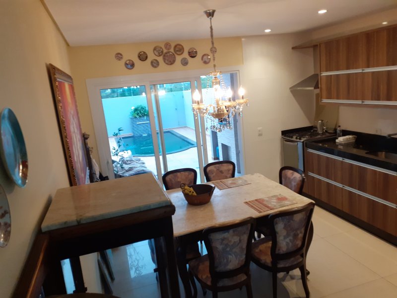 Casa à venda Ingleses do Rio Vermelho com 110m² e 2 quartos por R$ 550.000 - 1917875434-20200909-163658.jpg