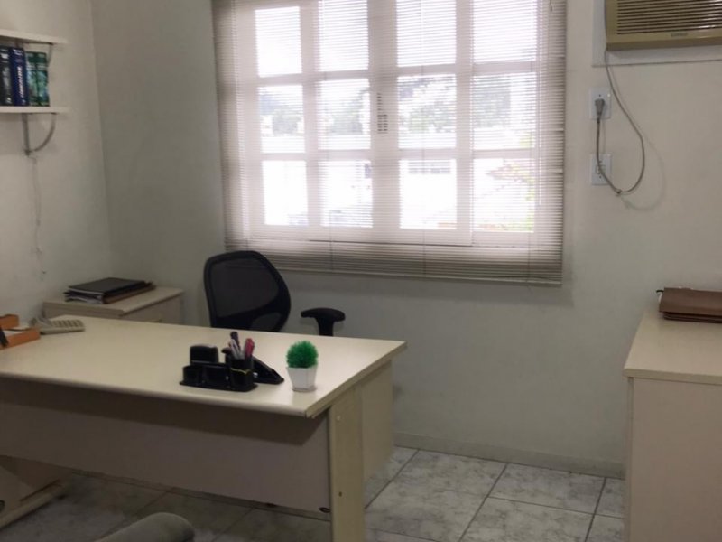 Comercial para alugar Centro 1 com 170m² e  quartos por R$ 3.500 - 1011564041-photo-2021-03-16-20-12-56.jpg