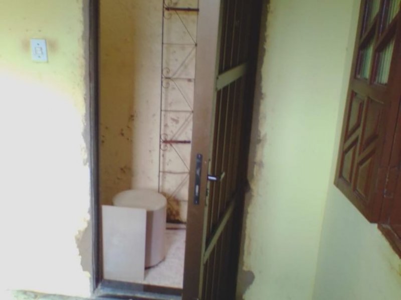 Casa à venda Ribeira com 24m² e 2 quartos por R$ 40.000 - 1714718602-072813b2-8b5e-4af8-857b-0d47eb44bd3c.jpg