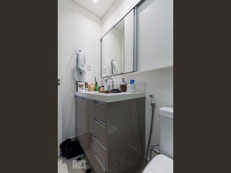 Apartamento à venda Vila Guarani com 46m² e 1 quarto por R$ 460.000 - 2013933770-banheiro-3.jpg