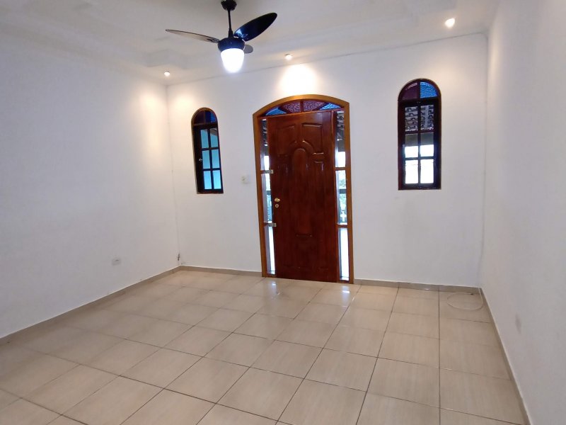 Casa à venda Santa Marina 2 com 227m² e 4 quartos por R$ 299.000 - 147238093-img-20200609-150554331.jpg
