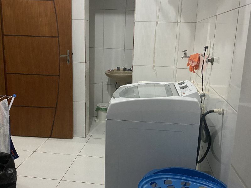 Apartamento à venda Califórnia com 100m² e 2 quartos por R$ 320.000 - 2094745064-36e05999-2b0b-40ce-896b-f96f6b450200.jpeg