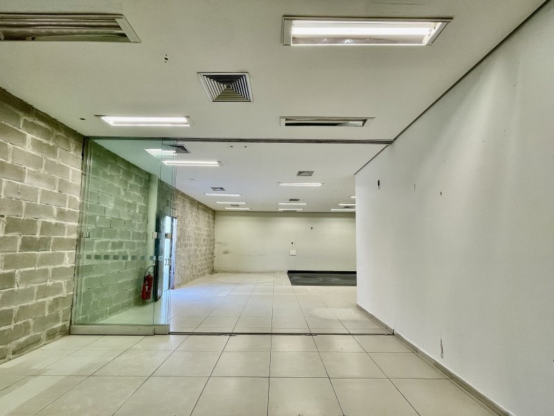 Comercial para alugar Centro com 250m² e 1 quarto por R$ 21.000 - 1296138533-17-img-7088.JPG