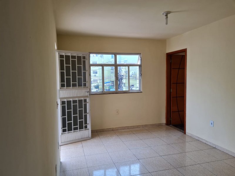 imóvel com 200m² - Rocha Sobrinho - Mesquita