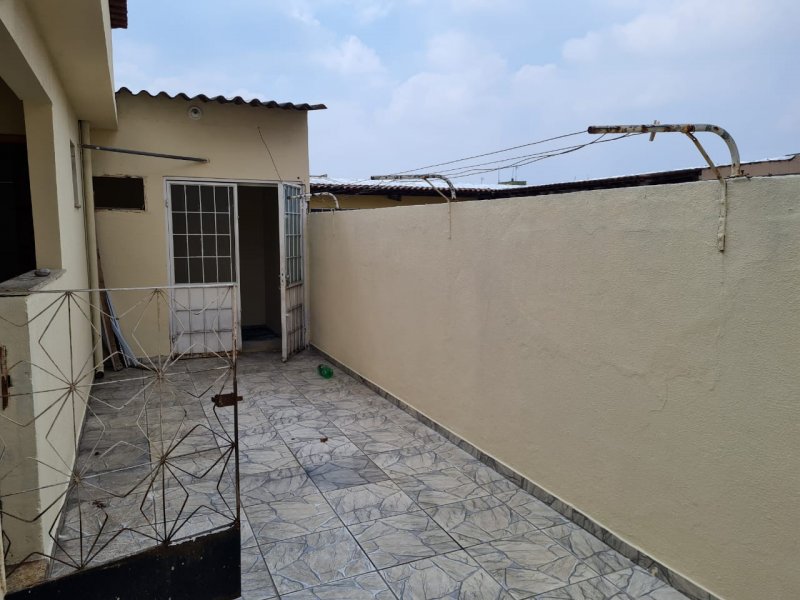 imóvel com 200m² - Rocha Sobrinho - Mesquita