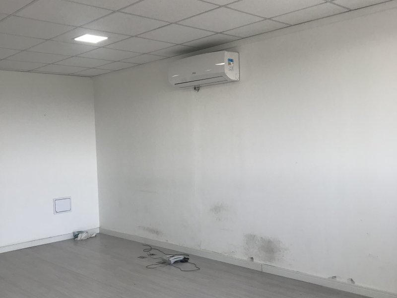 Comercial para alugar Várzea da Barra Funda com 44m² e  quartos por R$ 2.500 - 831039058-sala-comercia-jp-8.jpg