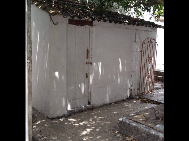 Casa para alugar Centro com 33300000m² e 2 quartos por R$ 2.300 - 1639868455-whatsapp-image-2020-01-27-at-12.jpeg