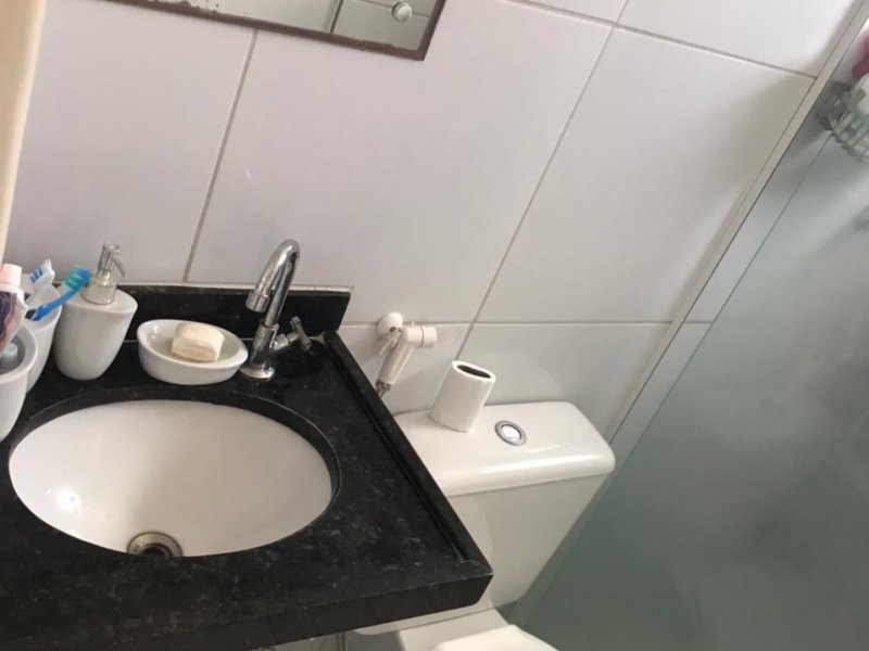 Apartamento à venda Jiquiá com 65m² e 2 quartos por R$ 140.000 - 723842046-banheiro1.jpeg