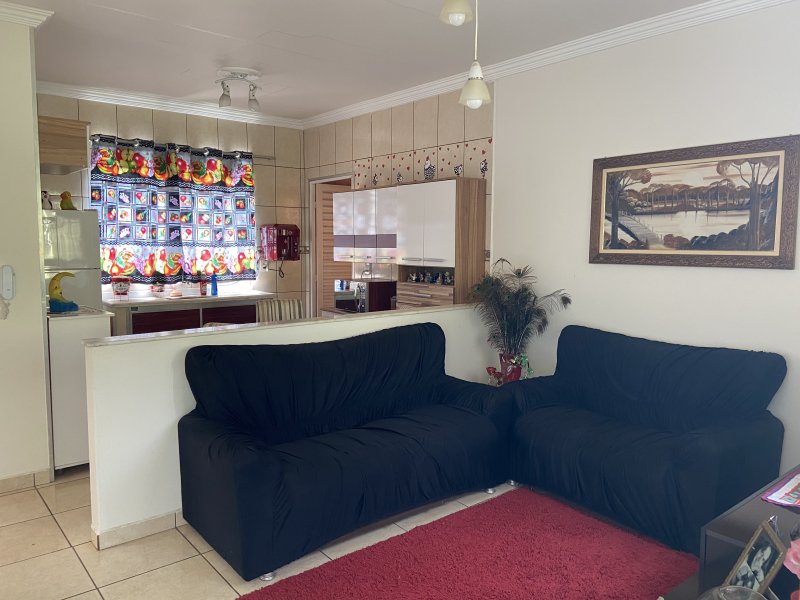 Casa à venda Vila Queiroz com 180m² e 3 quartos por R$ 280.000 - 1057314831-dea2dd77-37ca-4898-b3e9-96422e6e19a1.jpeg