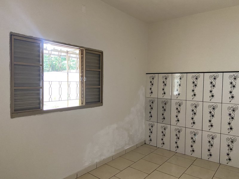 Casa à venda Vila Queiroz com 180m² e 3 quartos por R$ 280.000 - 199721390-82345633-72b1-4b1c-b52b-0f1c02b8cbb8.jpeg