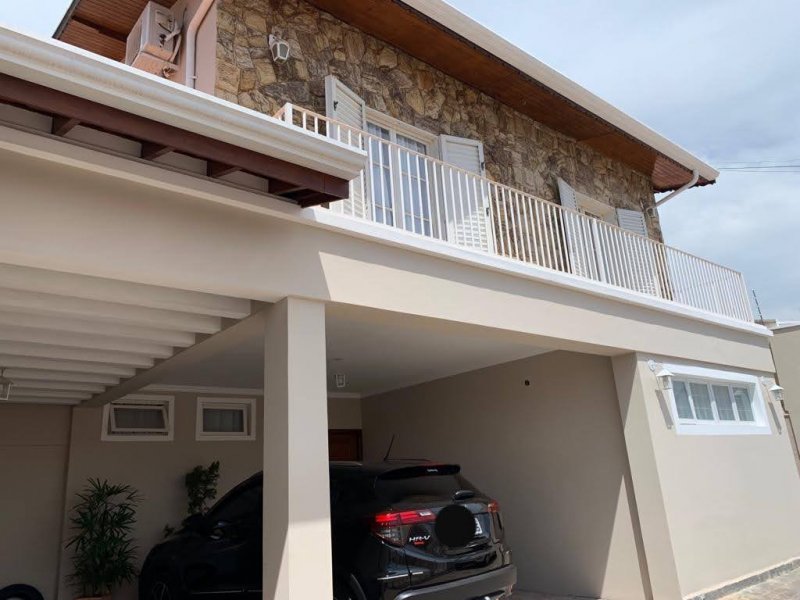 Casa à venda Jardim Santa Genebra com 300m² e 4 quartos por R$ 950.000 - 1510778818-b5c9cb5e-b5ed-4019-be3f-109572fda862.jpeg